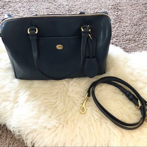 Navy Coach Crossbody 🤍